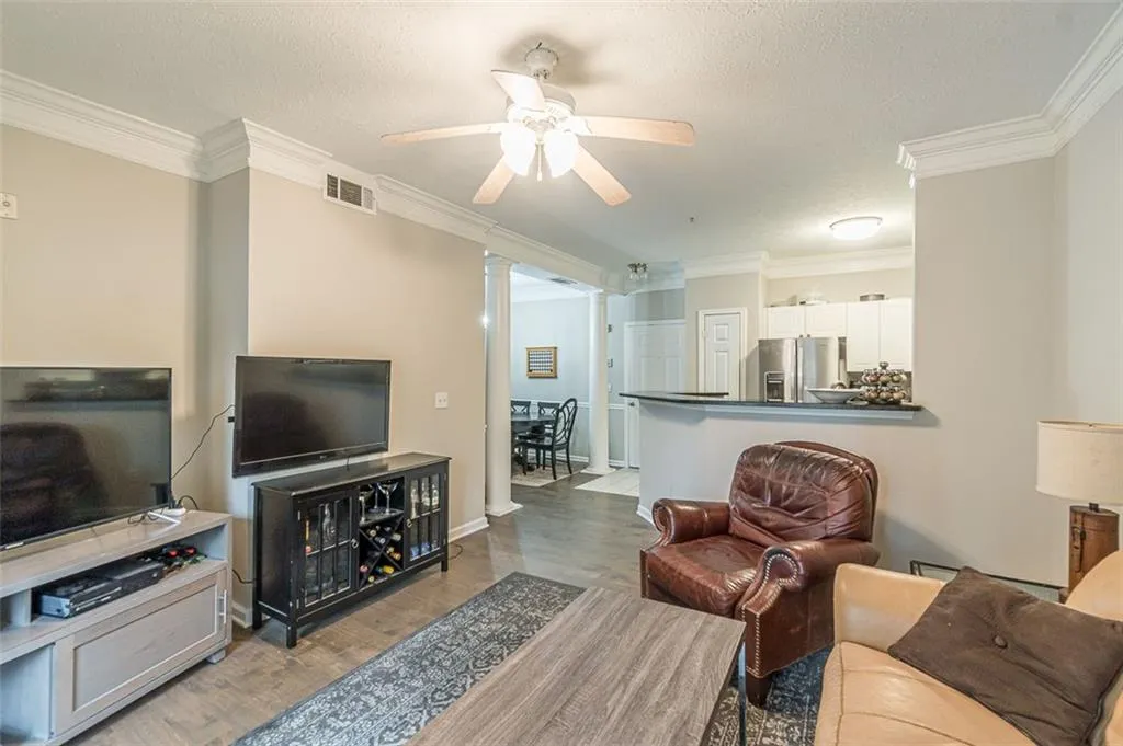 5559 Glenridge Drive Unit 1105, Atlanta, Georgia 30342, 1 Bedroom Bedrooms, ,1 BathroomBathrooms,Residential,Sold,5559 Glenridge Drive Unit 1105,7143570 5559 Glenridge Drive Unit 1105, Atlanta, Georgia 30342, 1 Bedroom Bedrooms, ,1 BathroomBathrooms,Residential,Sold,5559 Glenridge Drive Unit 1105,7143570