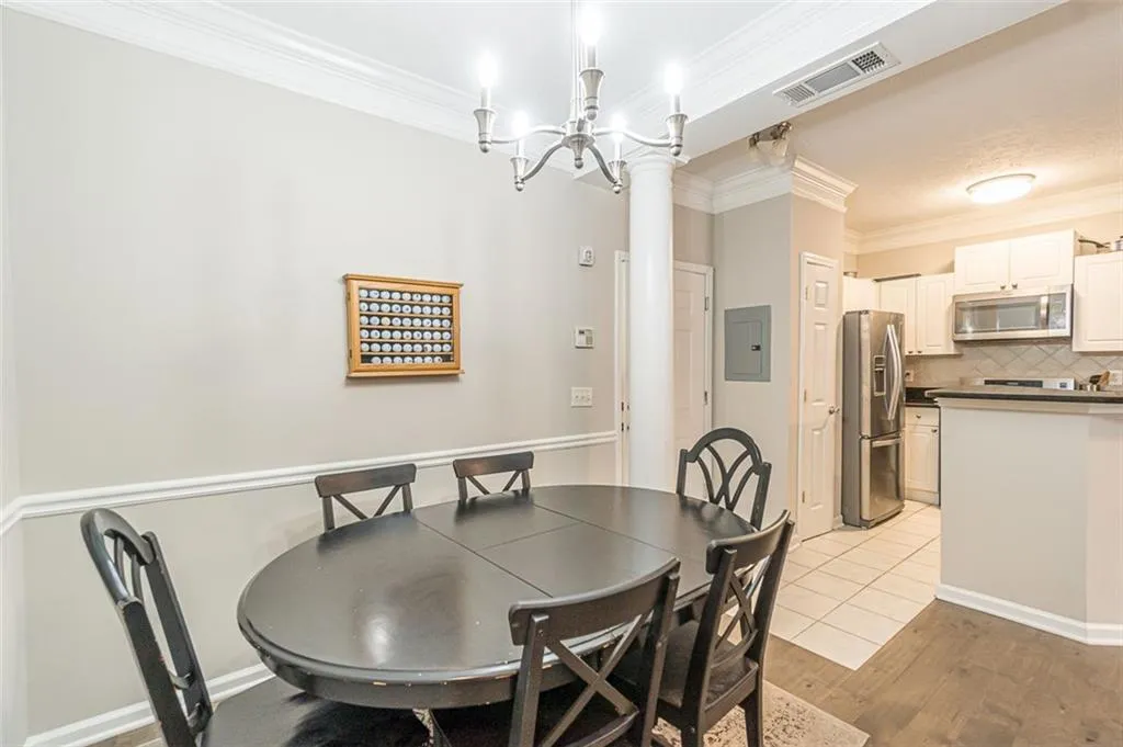 5559 Glenridge Drive Unit 1105, Atlanta, Georgia 30342, 1 Bedroom Bedrooms, ,1 BathroomBathrooms,Residential,Sold,5559 Glenridge Drive Unit 1105,7143570 5559 Glenridge Drive Unit 1105, Atlanta, Georgia 30342, 1 Bedroom Bedrooms, ,1 BathroomBathrooms,Residential,Sold,5559 Glenridge Drive Unit 1105,7143570