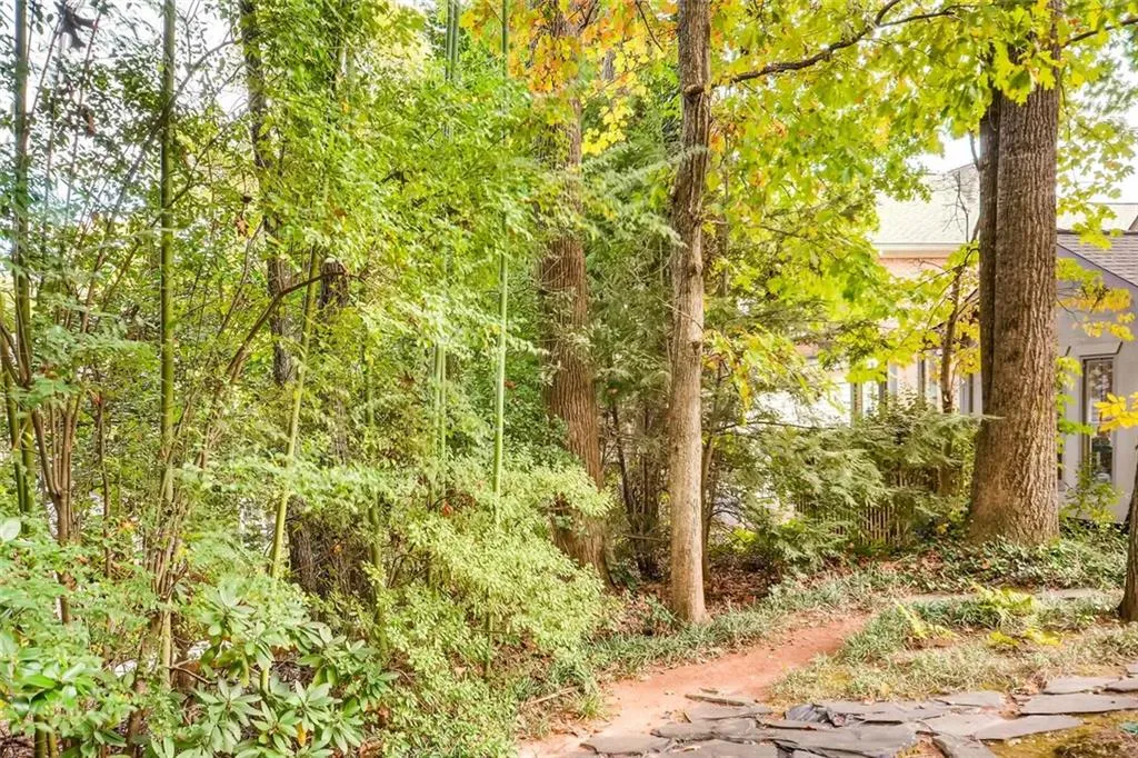 170 Grosvenor Place, Atlanta, Georgia 30328, 5 Bedrooms Bedrooms, ,3 BathroomsBathrooms,Residential,Sold,170 Grosvenor Place,5929509