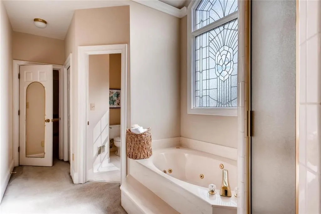 170 Grosvenor Place, Atlanta, Georgia 30328, 5 Bedrooms Bedrooms, ,3 BathroomsBathrooms,Residential,Sold,170 Grosvenor Place,5929509