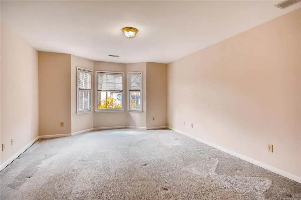 170 Grosvenor Place, Atlanta, Georgia 30328, 5 Bedrooms Bedrooms, ,3 BathroomsBathrooms,Residential,Sold,170 Grosvenor Place,5929509