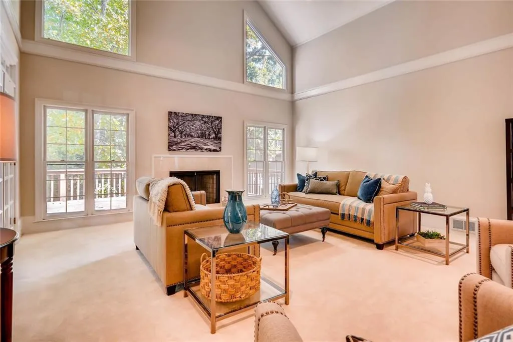 170 Grosvenor Place, Atlanta, Georgia 30328, 5 Bedrooms Bedrooms, ,3 BathroomsBathrooms,Residential,Sold,170 Grosvenor Place,5929509