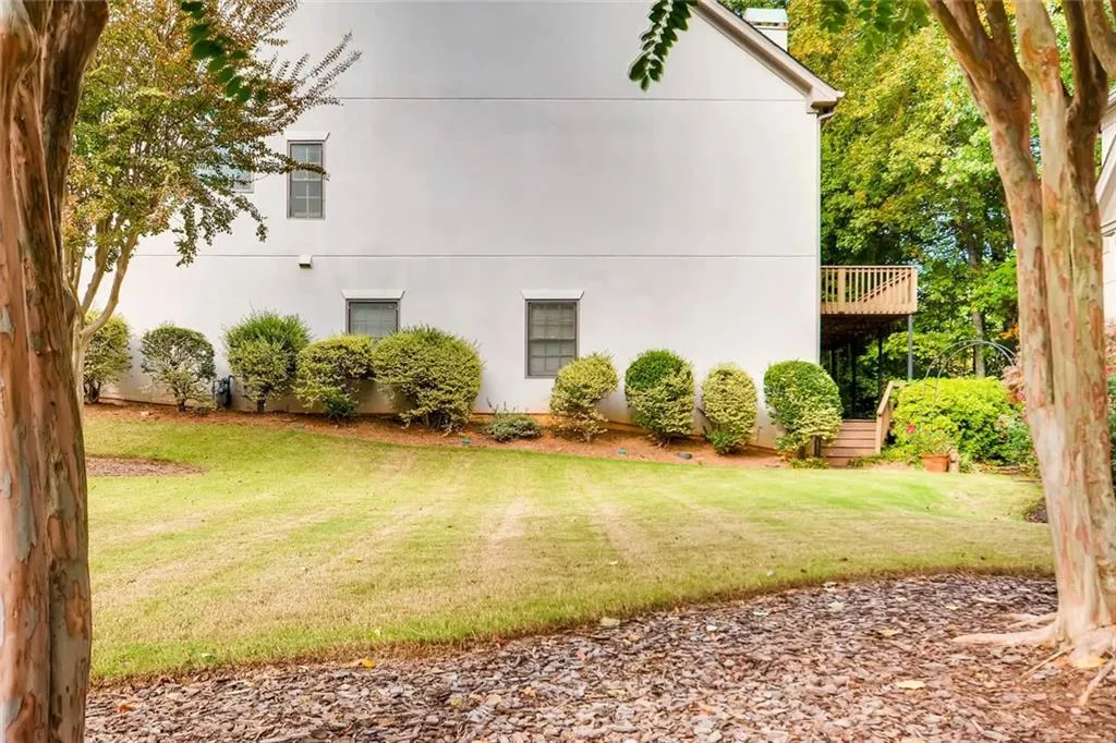 170 Grosvenor Place, Atlanta, Georgia 30328, 5 Bedrooms Bedrooms, ,3 BathroomsBathrooms,Residential,Sold,170 Grosvenor Place,5929509