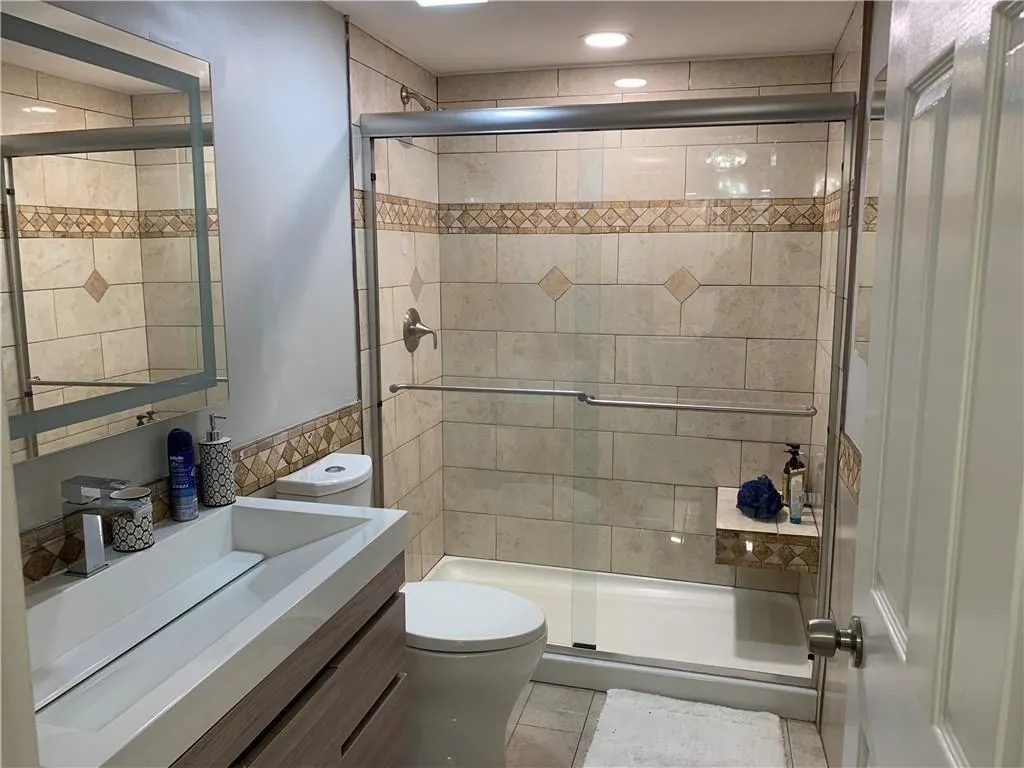 795 Hammond Dr Unit 303, Atlanta, Georgia 30328, 1 Bedroom Bedrooms, ,1 BathroomBathrooms,Residential,Sold,795 Hammond Dr Unit 303,6661350