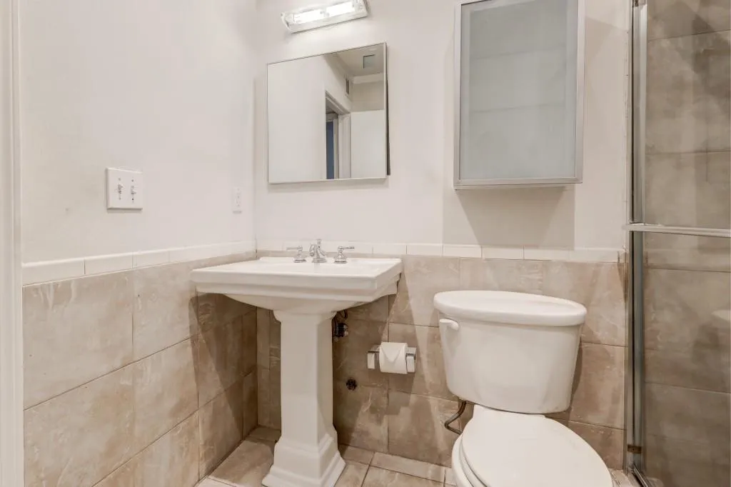 2001 Huntingdon Chase Unit 2001, Sandy Springs, Georgia 30350, 2 Bedrooms Bedrooms, ,2 BathroomsBathrooms,Residential,Sold,2001 Huntingdon Chase Unit 2001,6098450