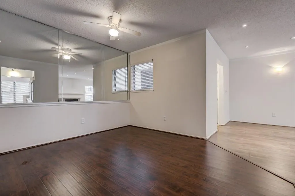 2001 Huntingdon Chase Unit 2001, Sandy Springs, Georgia 30350, 2 Bedrooms Bedrooms, ,2 BathroomsBathrooms,Residential,Sold,2001 Huntingdon Chase Unit 2001,6098450