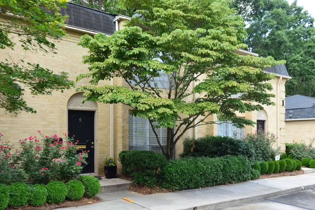 5400 Roswell Road Unit I5, Atlanta, Georgia 30342, 2 Bedrooms Bedrooms, ,2 BathroomsBathrooms,Residential,Sold,5400 Roswell Road Unit I5,5736264 5400 Roswell Road Unit I5, Atlanta, Georgia 30342, 2 Bedrooms Bedrooms, ,2 BathroomsBathrooms,Residential,Sold,5400 Roswell Road Unit I5,5736264