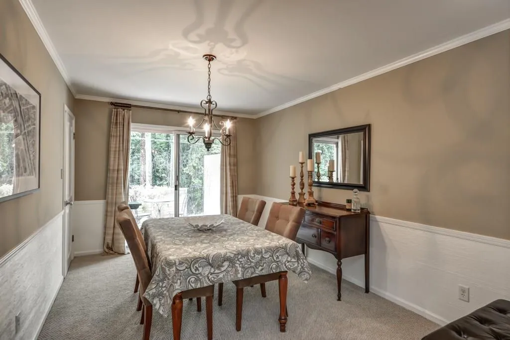 5400 Roswell Road Unit I5, Atlanta, Georgia 30342, 2 Bedrooms Bedrooms, ,2 BathroomsBathrooms,Residential,Sold,5400 Roswell Road Unit I5,5736264