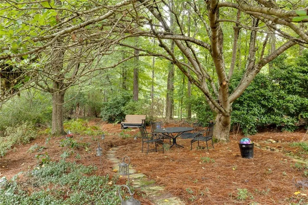 2885 Harwick Drive, Sandy Springs, Georgia 30350, 5 Bedrooms Bedrooms, ,4 BathroomsBathrooms,Residential,For Sale,2885 Harwick Drive,7627699