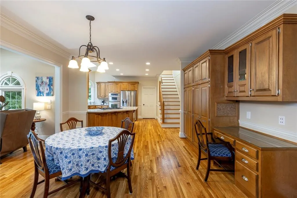 2885 Harwick Drive, Sandy Springs, Georgia 30350, 5 Bedrooms Bedrooms, ,4 BathroomsBathrooms,Residential,For Sale,2885 Harwick Drive,7627699