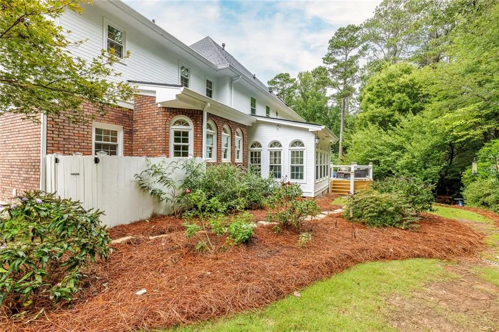 2885 Harwick Drive, Sandy Springs, Georgia 30350, 5 Bedrooms Bedrooms, ,4 BathroomsBathrooms,Residential,For Sale,2885 Harwick Drive,7627699