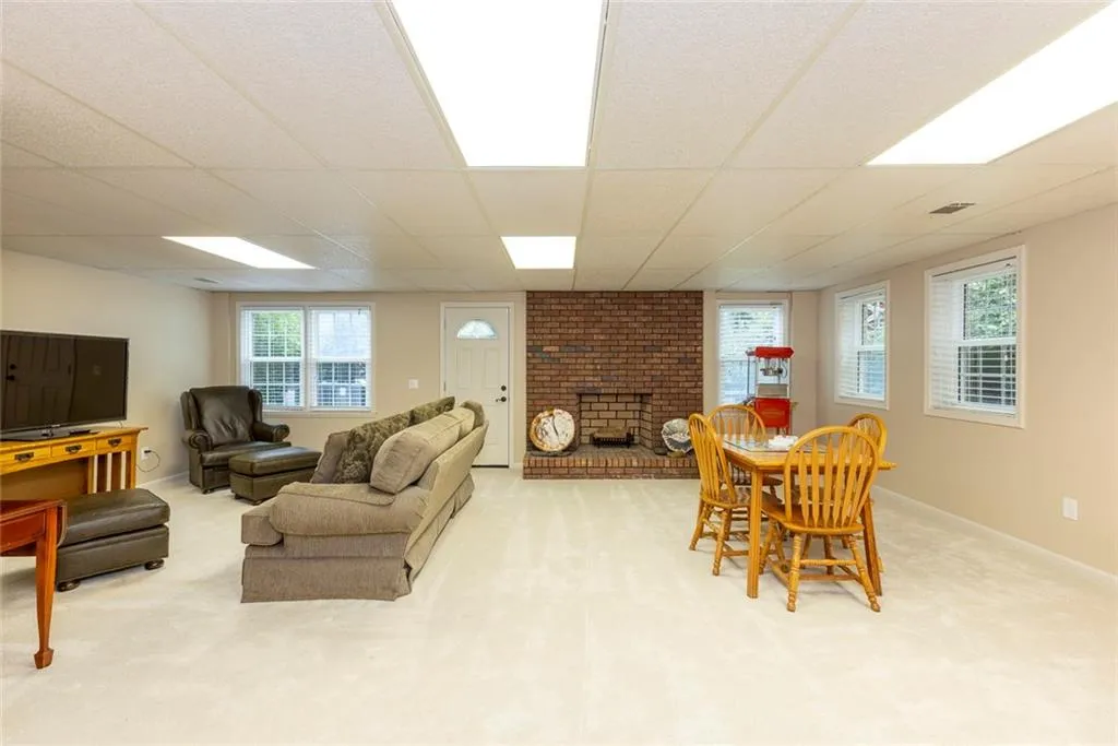 2885 Harwick Drive, Sandy Springs, Georgia 30350, 5 Bedrooms Bedrooms, ,4 BathroomsBathrooms,Residential,For Sale,2885 Harwick Drive,7627699
