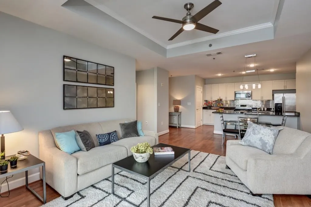 325 E Paces Ferry Road Ne Unit 1101, Atlanta, Georgia 30305, 2 Bedrooms Bedrooms, ,2 BathroomsBathrooms,Residential,Sold,325 E Paces Ferry Road Ne Unit 1101,5778132