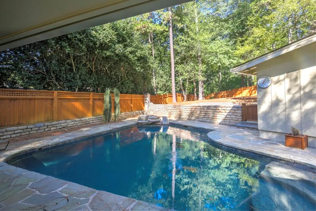 745 Weatherly Lane, Atlanta, Georgia 30328, 4 Bedrooms Bedrooms, ,3 BathroomsBathrooms,Residential,Sold,745 Weatherly Lane,5923349