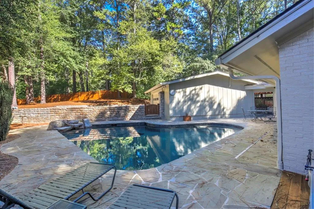 745 Weatherly Lane, Atlanta, Georgia 30328, 4 Bedrooms Bedrooms, ,3 BathroomsBathrooms,Residential,Sold,745 Weatherly Lane,5923349