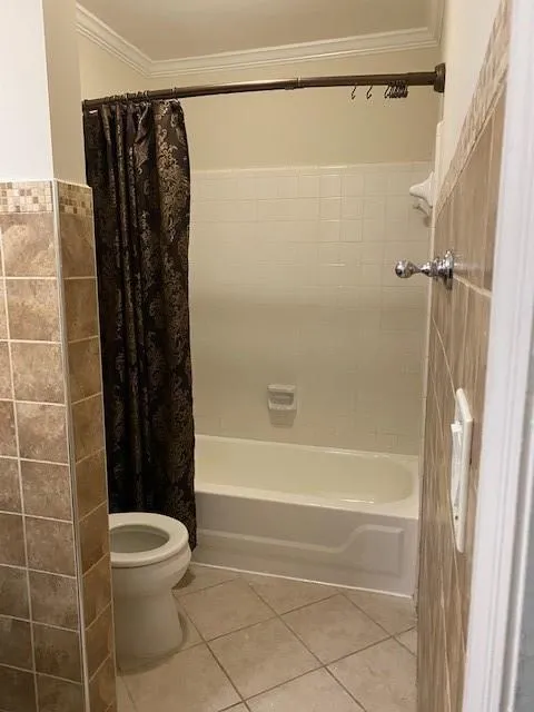 403 Granville Court, Atlanta, Georgia 30328, 1 Bedroom Bedrooms, ,1 BathroomBathrooms,Residential,Sold,403 Granville Court,6749778