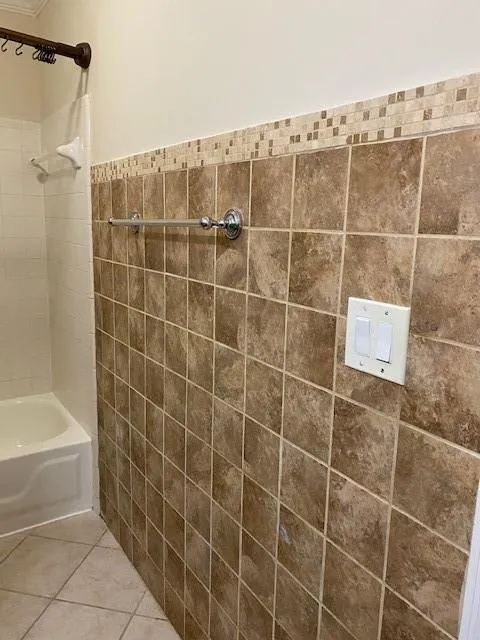 403 Granville Court, Atlanta, Georgia 30328, 1 Bedroom Bedrooms, ,1 BathroomBathrooms,Residential,Sold,403 Granville Court,6749778