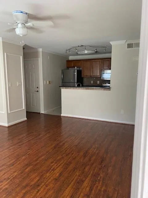 403 Granville Court, Atlanta, Georgia 30328, 1 Bedroom Bedrooms, ,1 BathroomBathrooms,Residential,Sold,403 Granville Court,6749778