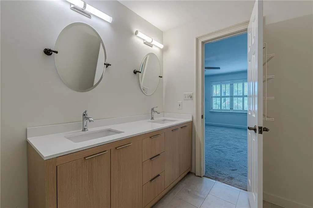 502 Ansley Villa Drive Ne, Atlanta, Georgia 30324, 2 Bedrooms Bedrooms, ,2 BathroomsBathrooms,Residential,For Sale,502 Ansley Villa Drive Ne,7675629