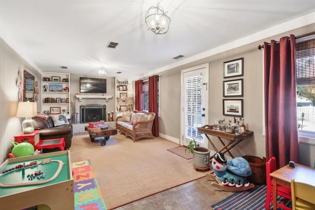 344 Pine Forest Road, Atlanta, Georgia 30342, 3 Bedrooms Bedrooms, ,2 BathroomsBathrooms,Residential,Sold,344 Pine Forest Road,5780701