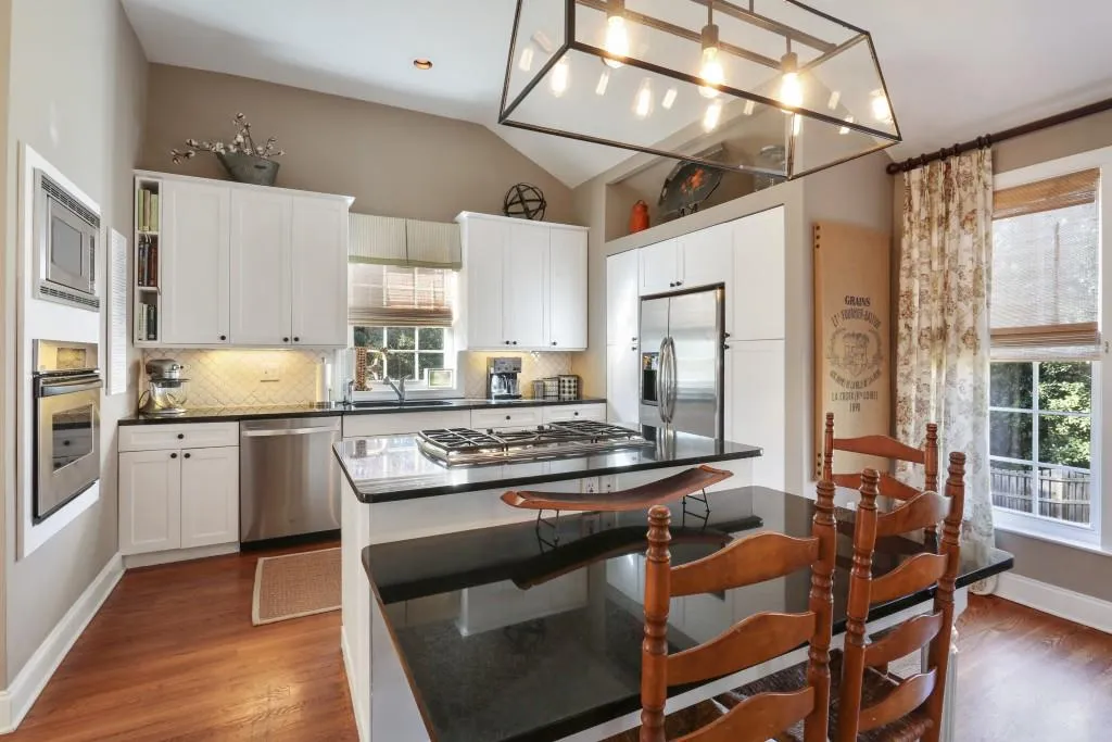 344 Pine Forest Road, Atlanta, Georgia 30342, 3 Bedrooms Bedrooms, ,2 BathroomsBathrooms,Residential,Sold,344 Pine Forest Road,5780701