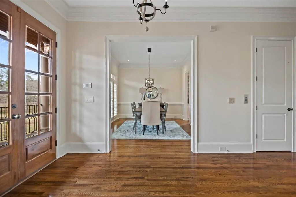 1103 Dunroven Drive, Atlanta, Georgia 30342, 4 Bedrooms Bedrooms, ,3 BathroomsBathrooms,Residential,Sold,1103 Dunroven Drive,6834813
