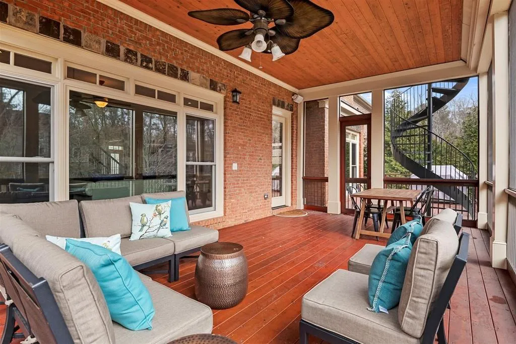 1103 Dunroven Drive, Atlanta, Georgia 30342, 4 Bedrooms Bedrooms, ,3 BathroomsBathrooms,Residential,Sold,1103 Dunroven Drive,6834813