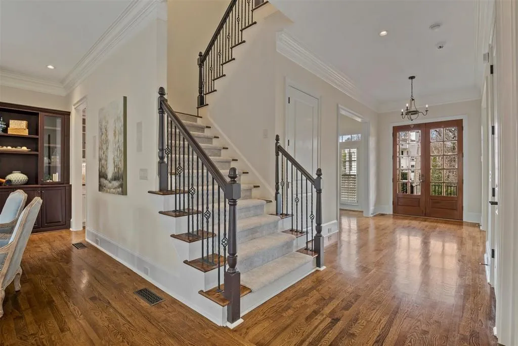 1103 Dunroven Drive, Atlanta, Georgia 30342, 4 Bedrooms Bedrooms, ,3 BathroomsBathrooms,Residential,Sold,1103 Dunroven Drive,6834813