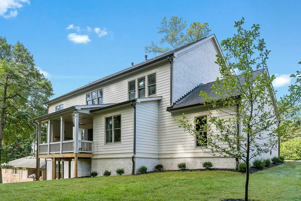 6415 Bridgewood Valley Road Nw, Sandy Springs, Georgia 30328, 5 Bedrooms Bedrooms, ,5 BathroomsBathrooms,Residential,Sold,6415 Bridgewood Valley Road Nw,6603625