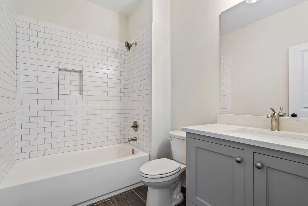 6415 Bridgewood Valley Road Nw, Sandy Springs, Georgia 30328, 5 Bedrooms Bedrooms, ,5 BathroomsBathrooms,Residential,Sold,6415 Bridgewood Valley Road Nw,6603625