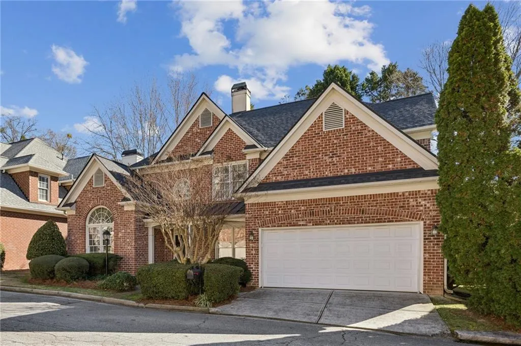 1055 Brookhaven Walk Ne, Atlanta, Georgia 30319, 4 Bedrooms Bedrooms, 0 ,3 BathroomsBathrooms,Residential,Sold,1055 Brookhaven Walk Ne,7702984