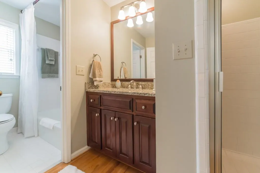 115 Grosvenor Place, Sandy Springs, Georgia 30328, 4 Bedrooms Bedrooms, ,2 BathroomsBathrooms,Residential,Sold,115 Grosvenor Place,6042167