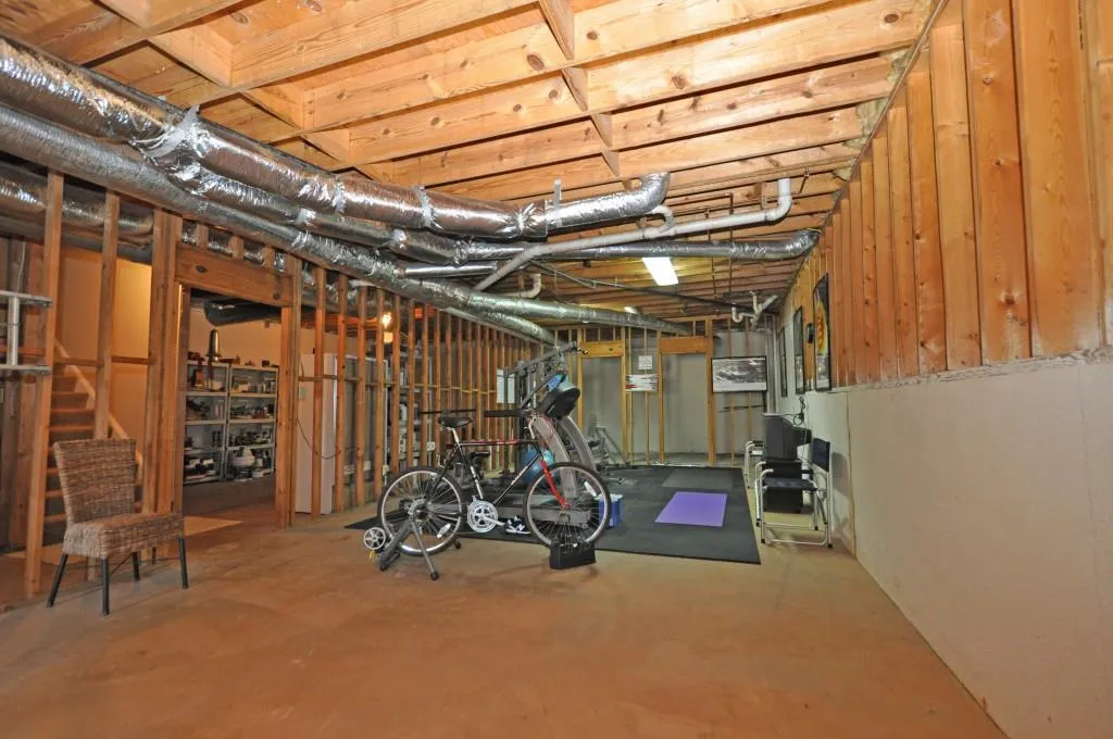 115 Grosvenor Place, Sandy Springs, Georgia 30328, 4 Bedrooms Bedrooms, ,2 BathroomsBathrooms,Residential,Sold,115 Grosvenor Place,6042167