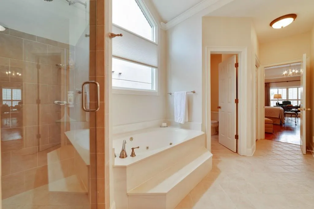 115 Grosvenor Place, Sandy Springs, Georgia 30328, 4 Bedrooms Bedrooms, ,2 BathroomsBathrooms,Residential,Sold,115 Grosvenor Place,6042167