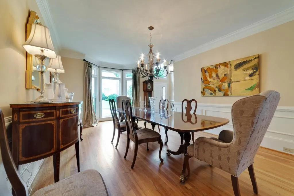 115 Grosvenor Place, Sandy Springs, Georgia 30328, 4 Bedrooms Bedrooms, ,2 BathroomsBathrooms,Residential,Sold,115 Grosvenor Place,6042167