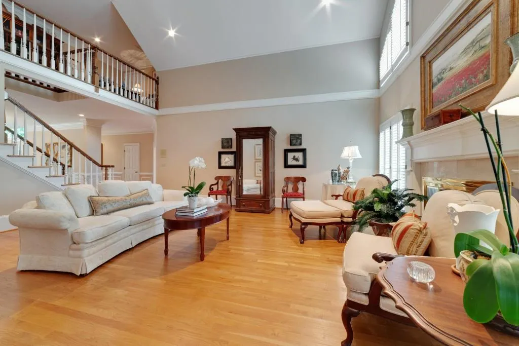 115 Grosvenor Place, Sandy Springs, Georgia 30328, 4 Bedrooms Bedrooms, ,2 BathroomsBathrooms,Residential,Sold,115 Grosvenor Place,6042167