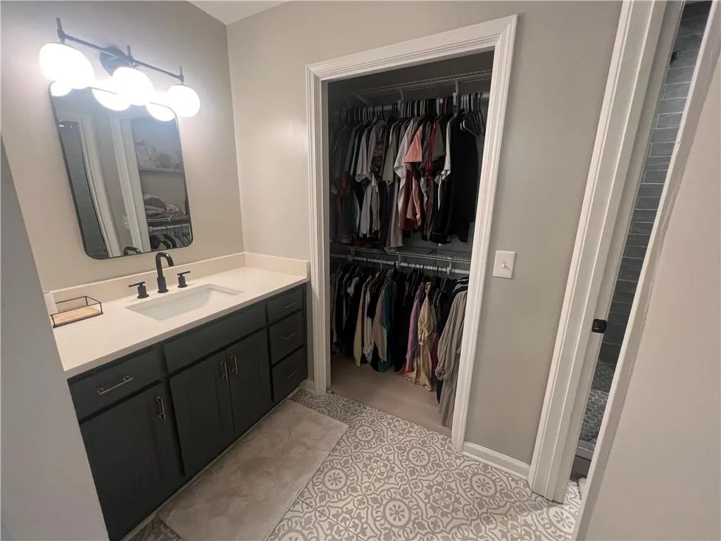 309 Hollyfax Circle Ne, Sandy Springs, Georgia 30328, 2 Bedrooms Bedrooms, ,2 BathroomsBathrooms,Residential,Sold,309 Hollyfax Circle Ne,7252499