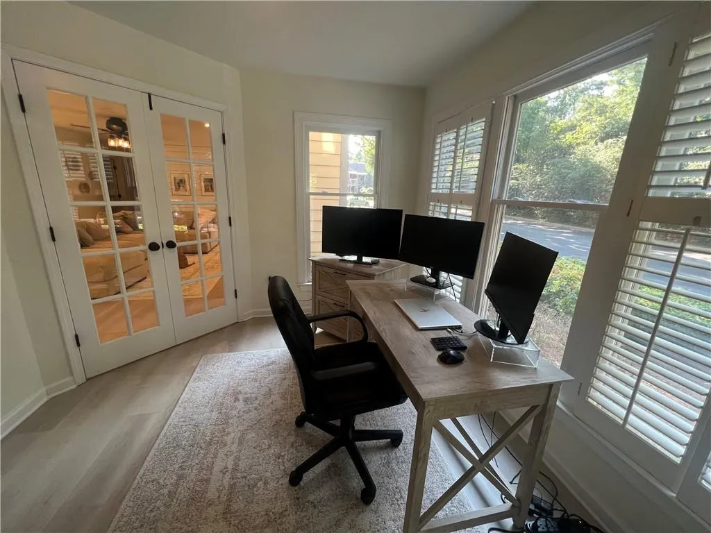 309 Hollyfax Circle Ne, Sandy Springs, Georgia 30328, 2 Bedrooms Bedrooms, ,2 BathroomsBathrooms,Residential,Sold,309 Hollyfax Circle Ne,7252499