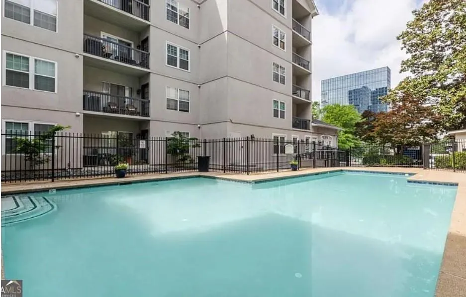 1075 Peachtree Walk Unit A205, Atlanta, Georgia 30309, 1 Bedroom Bedrooms, ,1 BathroomBathrooms,Residential,For Sale,1075 Peachtree Walk Unit A205,7591754