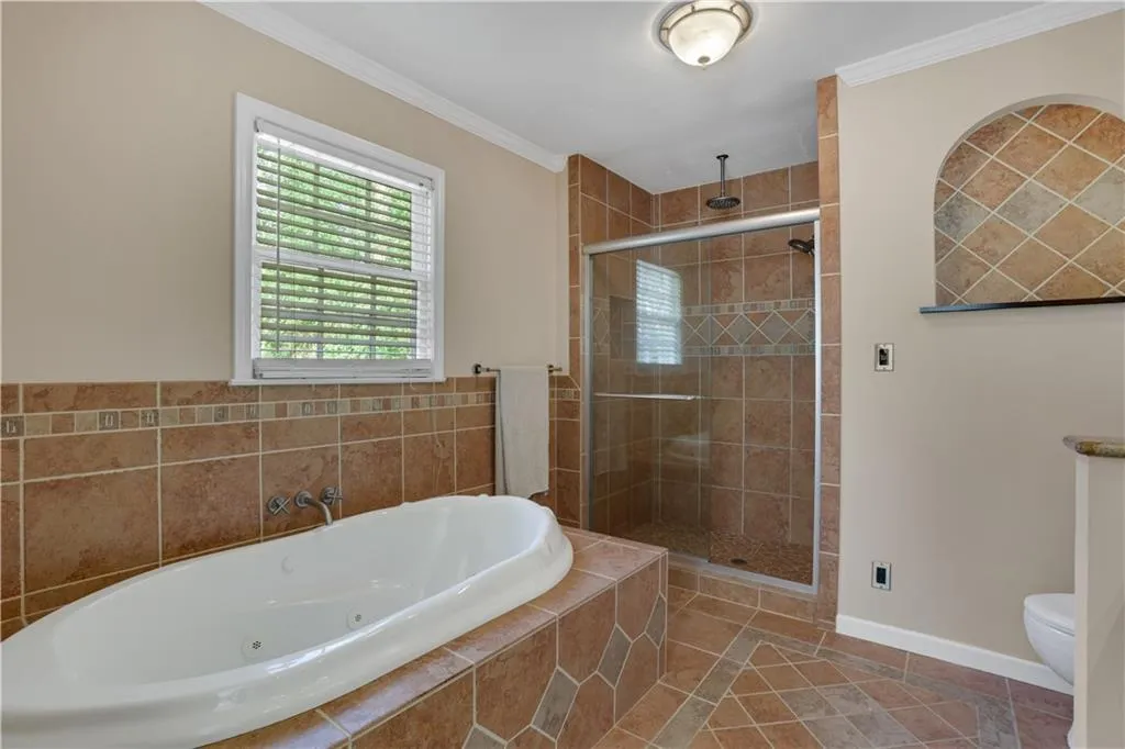 230 Berwick Drive, Atlanta, Georgia 30328, 4 Bedrooms Bedrooms, ,2 BathroomsBathrooms,Residential,Sold,230 Berwick Drive,7465681