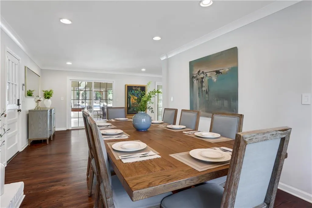 230 Berwick Drive, Atlanta, Georgia 30328, 4 Bedrooms Bedrooms, ,2 BathroomsBathrooms,Residential,Sold,230 Berwick Drive,7465681