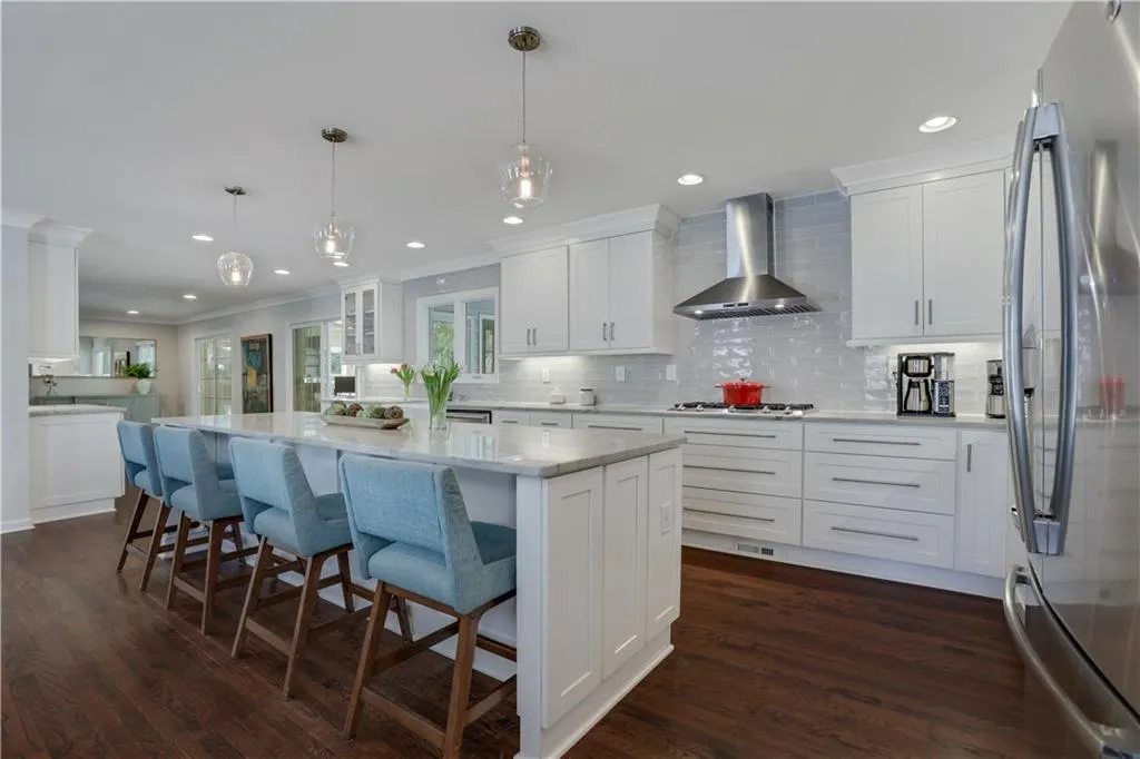 230 Berwick Drive, Atlanta, Georgia 30328, 4 Bedrooms Bedrooms, ,2 BathroomsBathrooms,Residential,Sold,230 Berwick Drive,7465681