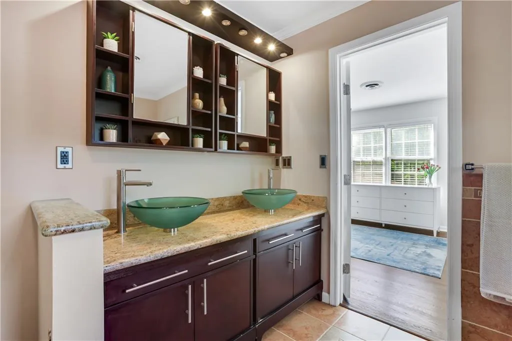 230 Berwick Drive, Atlanta, Georgia 30328, 4 Bedrooms Bedrooms, ,2 BathroomsBathrooms,Residential,Sold,230 Berwick Drive,7465681