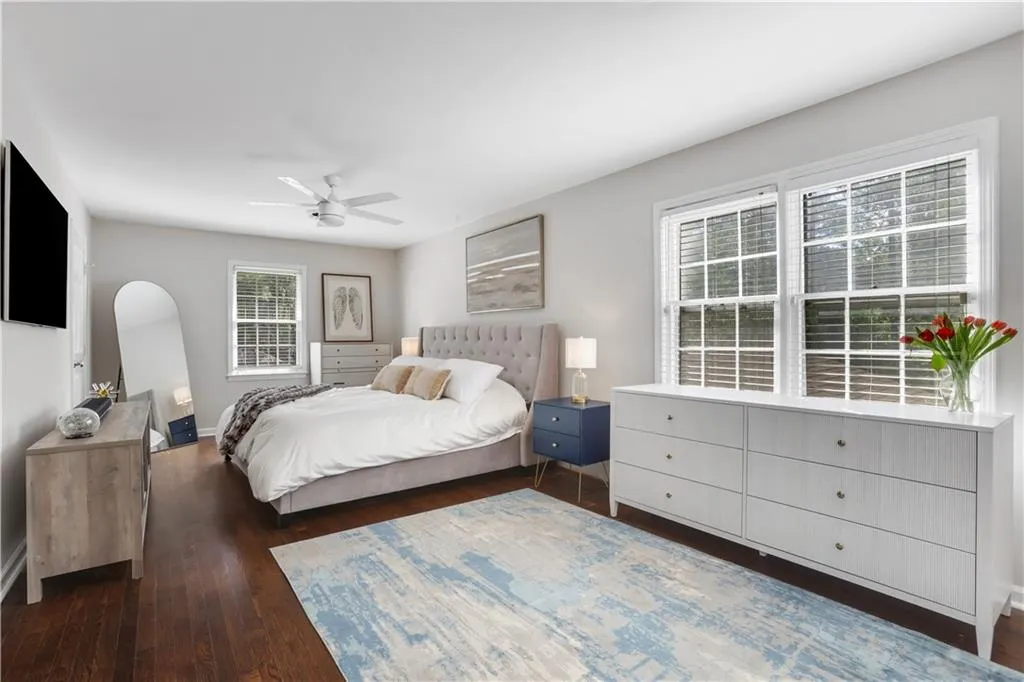 230 Berwick Drive, Atlanta, Georgia 30328, 4 Bedrooms Bedrooms, ,2 BathroomsBathrooms,Residential,Sold,230 Berwick Drive,7465681