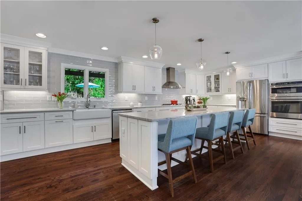 230 Berwick Drive, Atlanta, Georgia 30328, 4 Bedrooms Bedrooms, ,2 BathroomsBathrooms,Residential,Sold,230 Berwick Drive,7465681