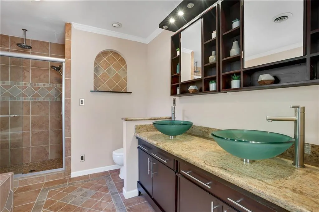 230 Berwick Drive, Atlanta, Georgia 30328, 4 Bedrooms Bedrooms, ,2 BathroomsBathrooms,Residential,Sold,230 Berwick Drive,7465681