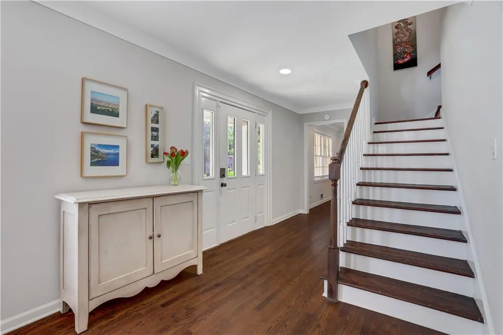 230 Berwick Drive, Atlanta, Georgia 30328, 4 Bedrooms Bedrooms, ,2 BathroomsBathrooms,Residential,Sold,230 Berwick Drive,7465681