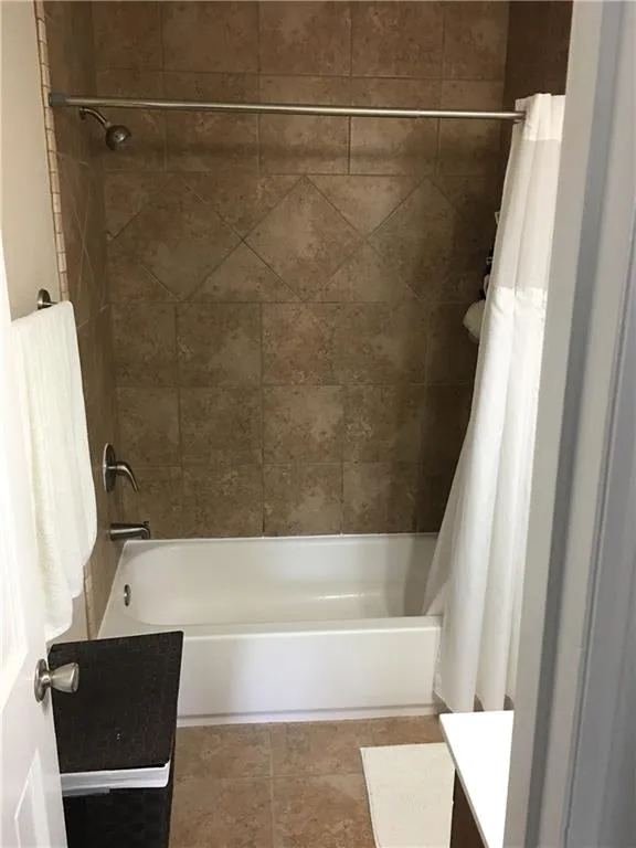 245 Winding River Drive Unit I, Sandy Springs, Georgia 30350, 2 Bedrooms Bedrooms, ,1 BathroomBathrooms,Residential,Sold,245 Winding River Drive Unit I,5808126