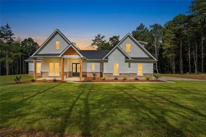37 Kirk Road Nw, White, Georgia 30184