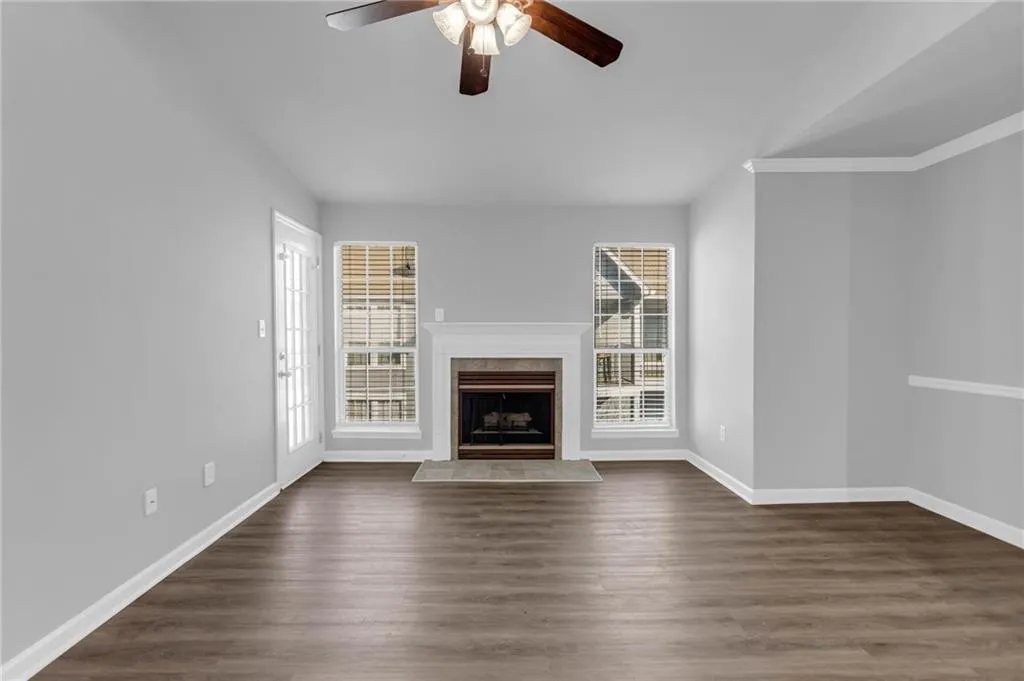 422 Granville Court, Sandy Springs, Georgia 30328, 1 Bedroom Bedrooms, ,1 BathroomBathrooms,Residential,Sold,422 Granville Court,7180012